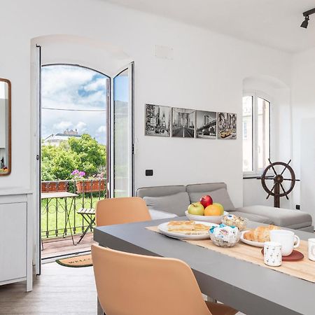 Spacious 3-Bedroom Apartment - 10 Min To City Center & 5 Min To Gaslini Hospital 热那亚 外观 照片